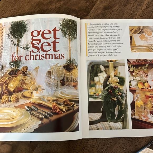 Family Circle: Big Book of Christmas - Picture 3 of 5